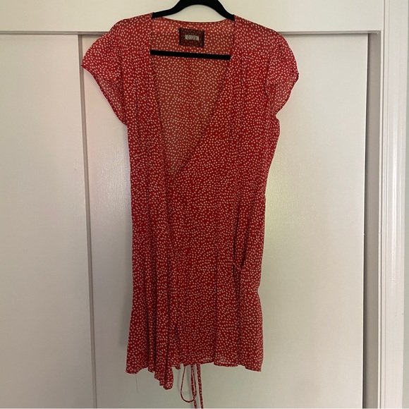 Reformation Oyster Red Floral Wrap Dress, sz L - Picture 7 of 11